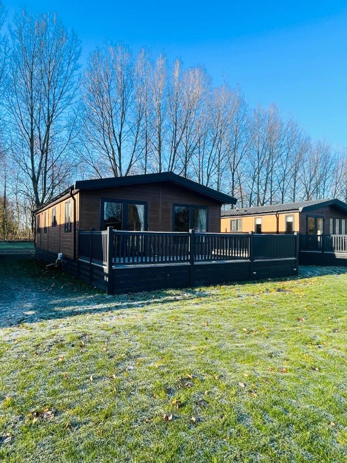 Loki'S Retreat Lodge With Hot Tub York Exterior foto